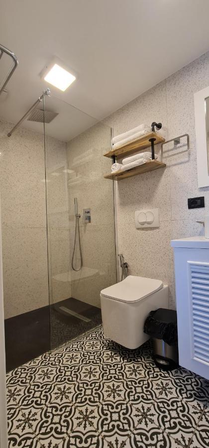 Bujtina Gjyshi Ilo Hotel Tushemisht Bagian luar foto
