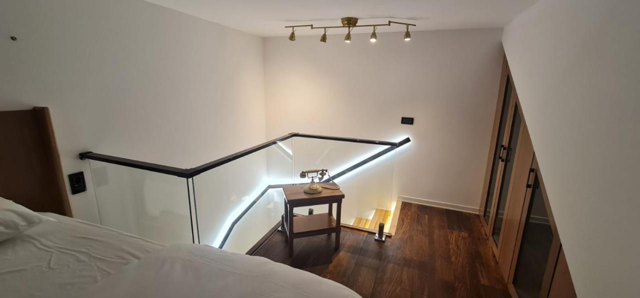 Bujtina Gjyshi Ilo Hotel Tushemisht Bagian luar foto