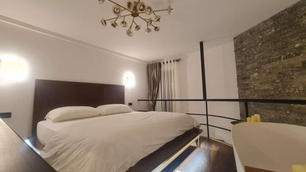 Bujtina Gjyshi Ilo Hotel Tushemisht Bagian luar foto
