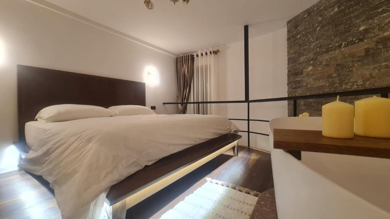 Bujtina Gjyshi Ilo Hotel Tushemisht Bagian luar foto
