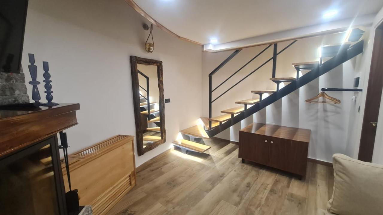 Bujtina Gjyshi Ilo Hotel Tushemisht Bagian luar foto